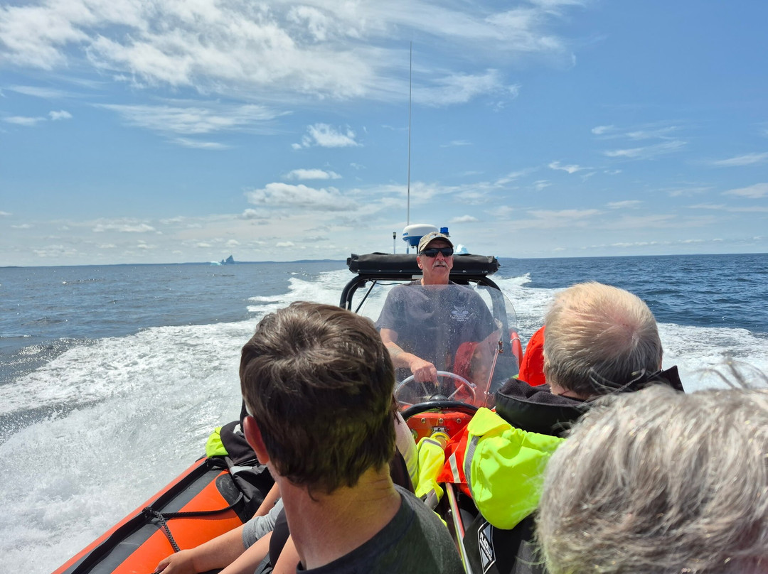 Discovery Sea Adventures景点图片