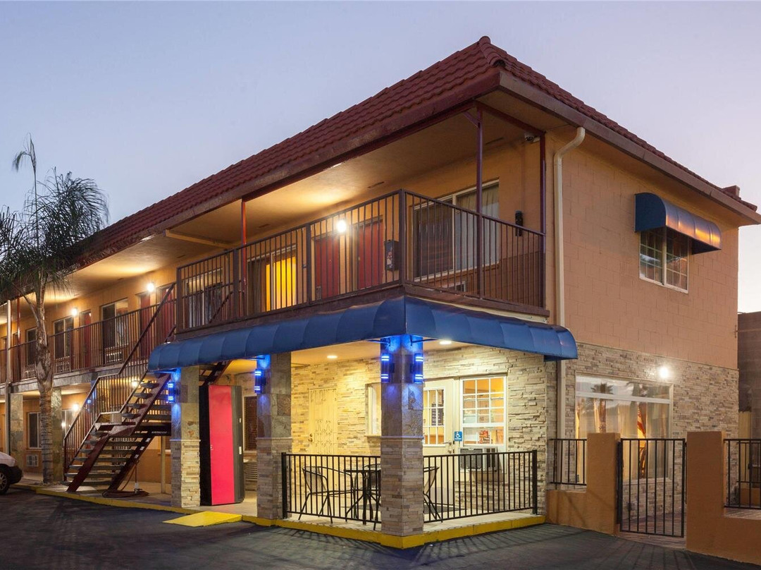 Travelodge by Wyndham El Cajon