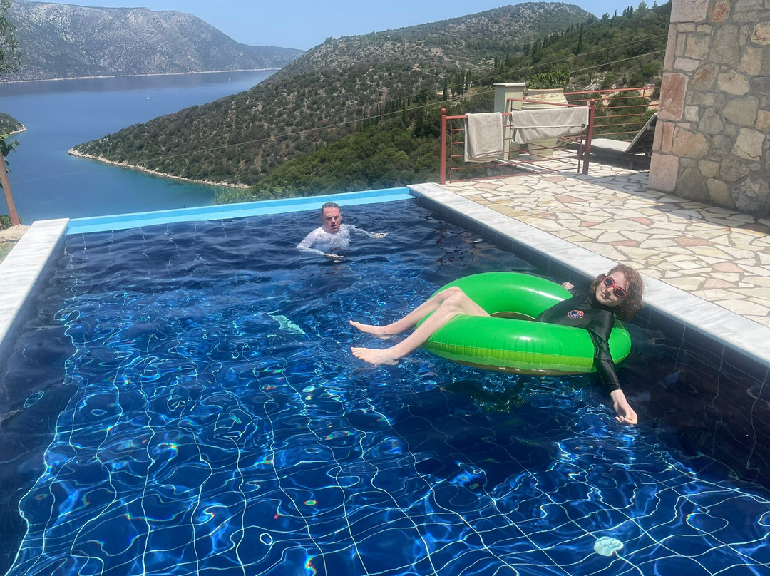 Eumaeus Ithaca Villas主图