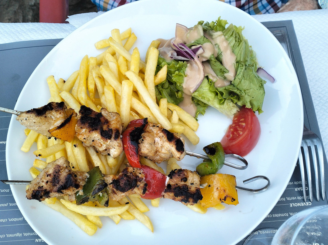 Saint-Victor-de-Malcap餐馆和美食-Le Moulin du Roc Tombe