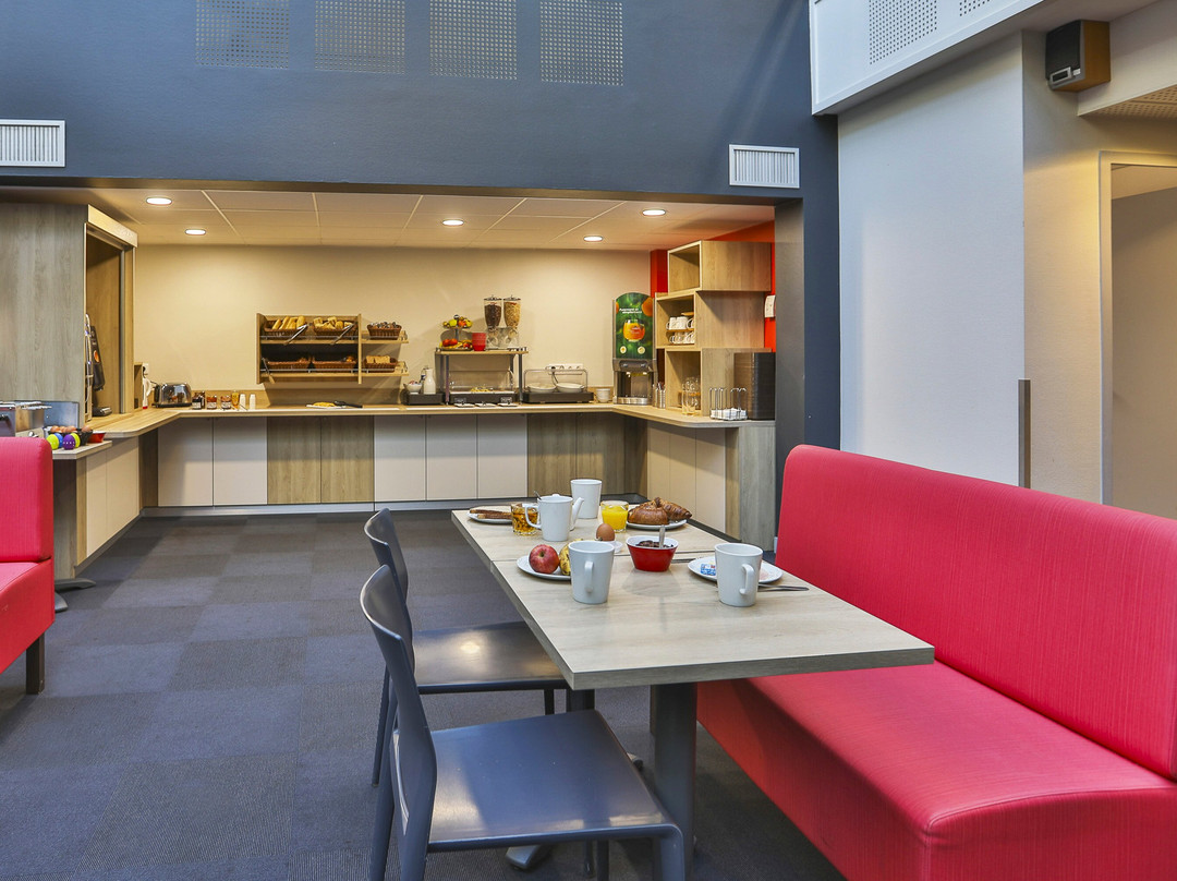 ACE Hotel Vendee Sainte Hermine主图