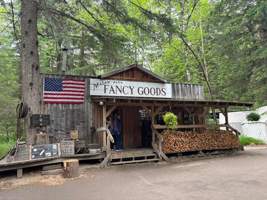 Liarsville Gold Rush Trail Camp-史凯威必去景点