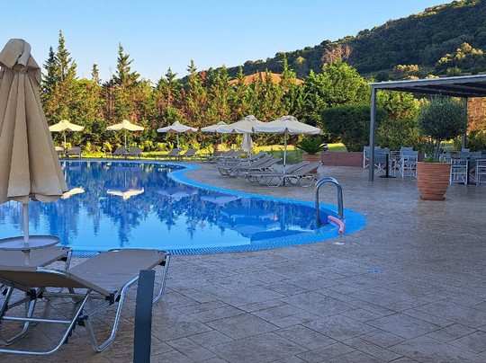 Filoxenia Apartments主图