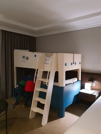 格兰德酒店主图