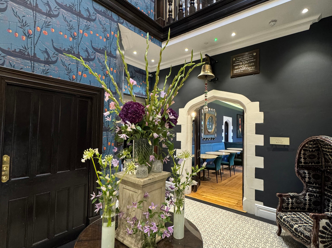 Lanelay Hall Hotel & Spa主图