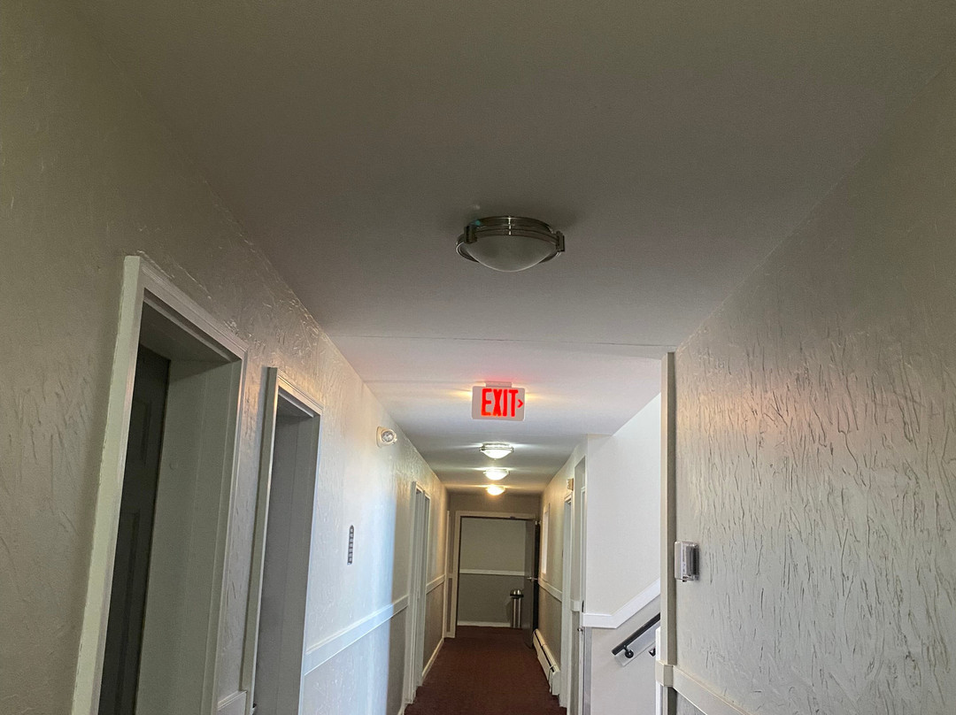 Budget Host Inn & Suites主图