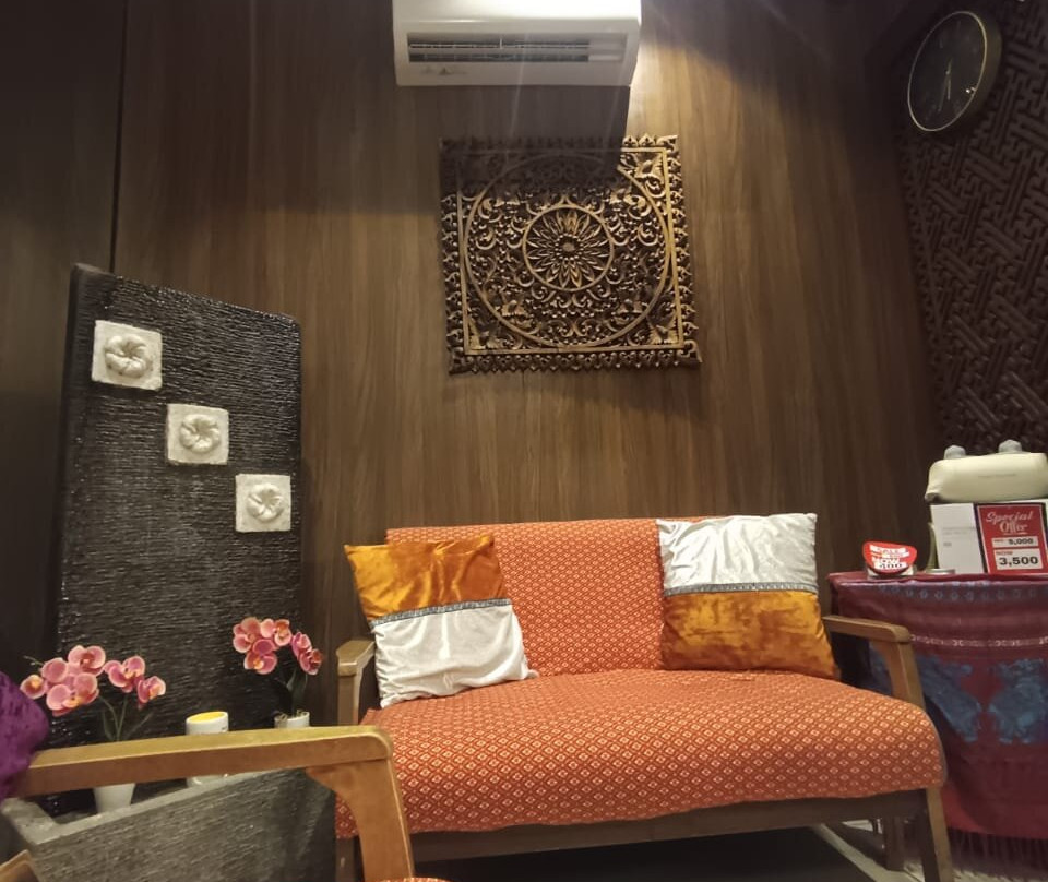 Oren Thai Touch Massage and Spa-帕拉纳克市必去景点