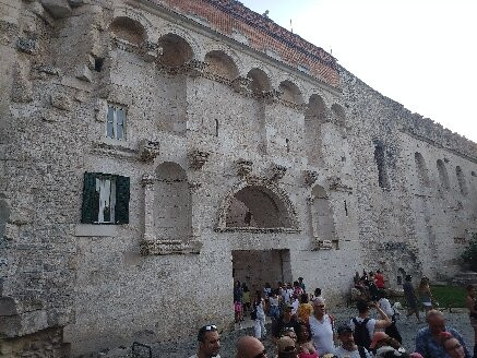 The Golden Gate-斯普利特必去景点