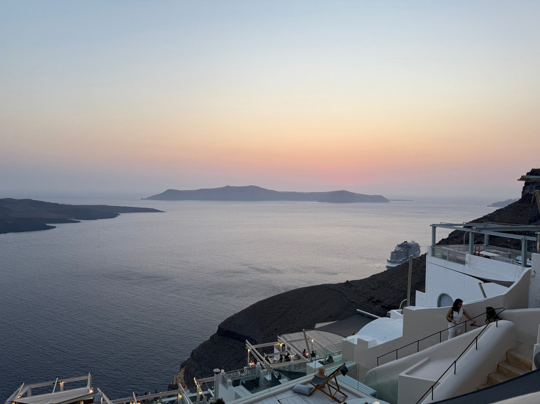 Cocκtail Bar Restaurant One