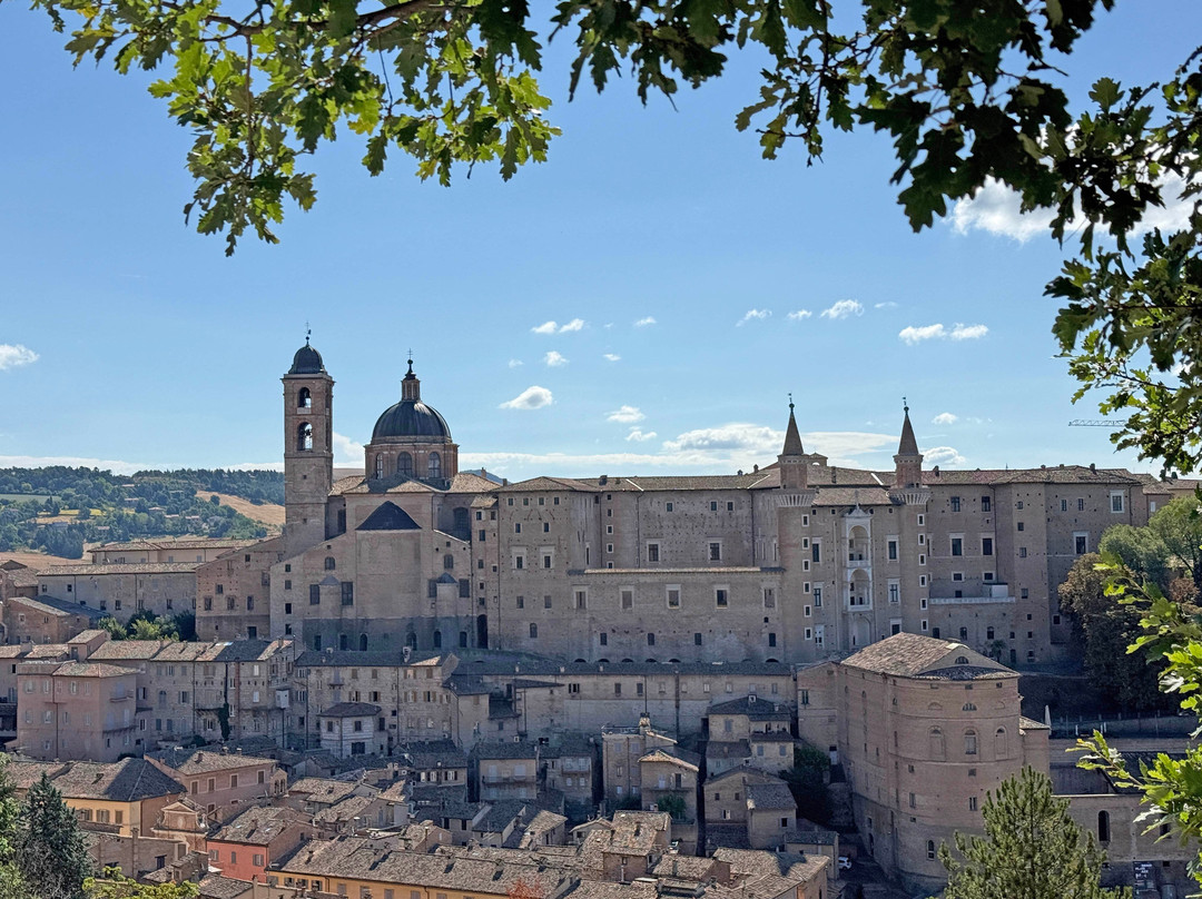 Piazza della Repubblica-乌尔比诺必去景点