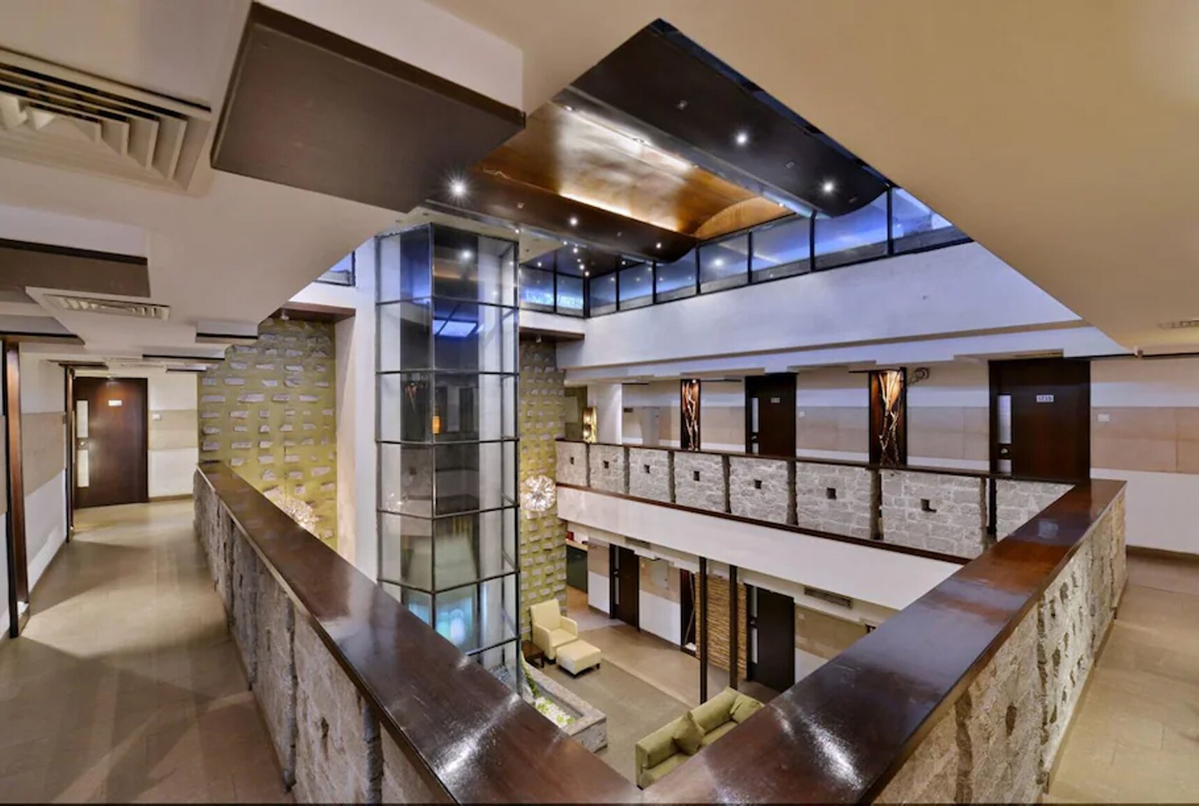 Seventeen Degrees Hotel Co Pvt Ltd-浴室