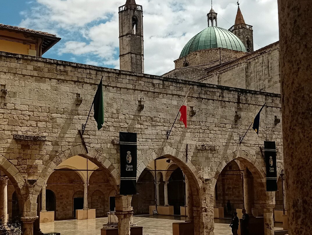 Centro Storico di Ascoli Piceno-阿斯科利皮切诺必去景点