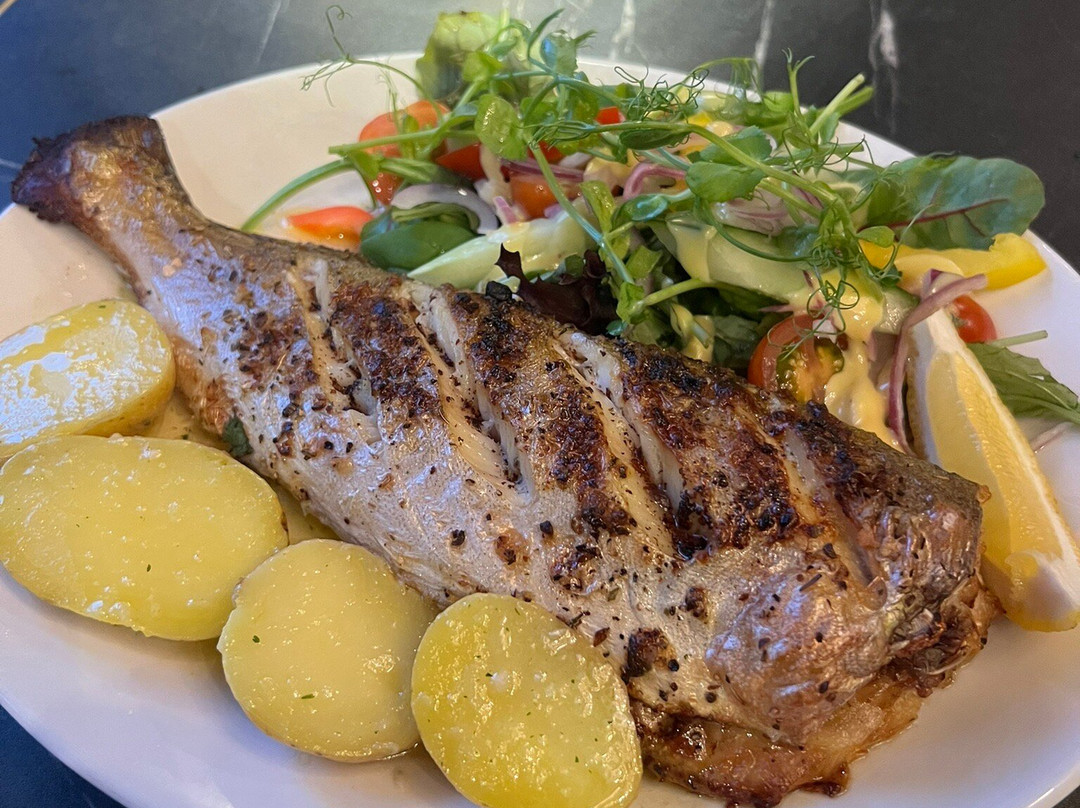 75 West Restaurant, Tobermory