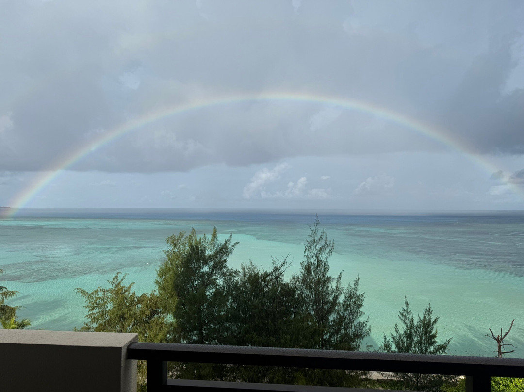 塞班宝瓶海滩酒店主图