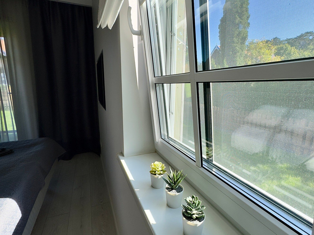 Apartment Amber White