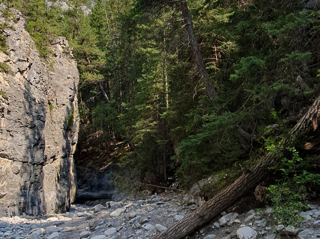 石窟峡谷-坎莫尔必去景点