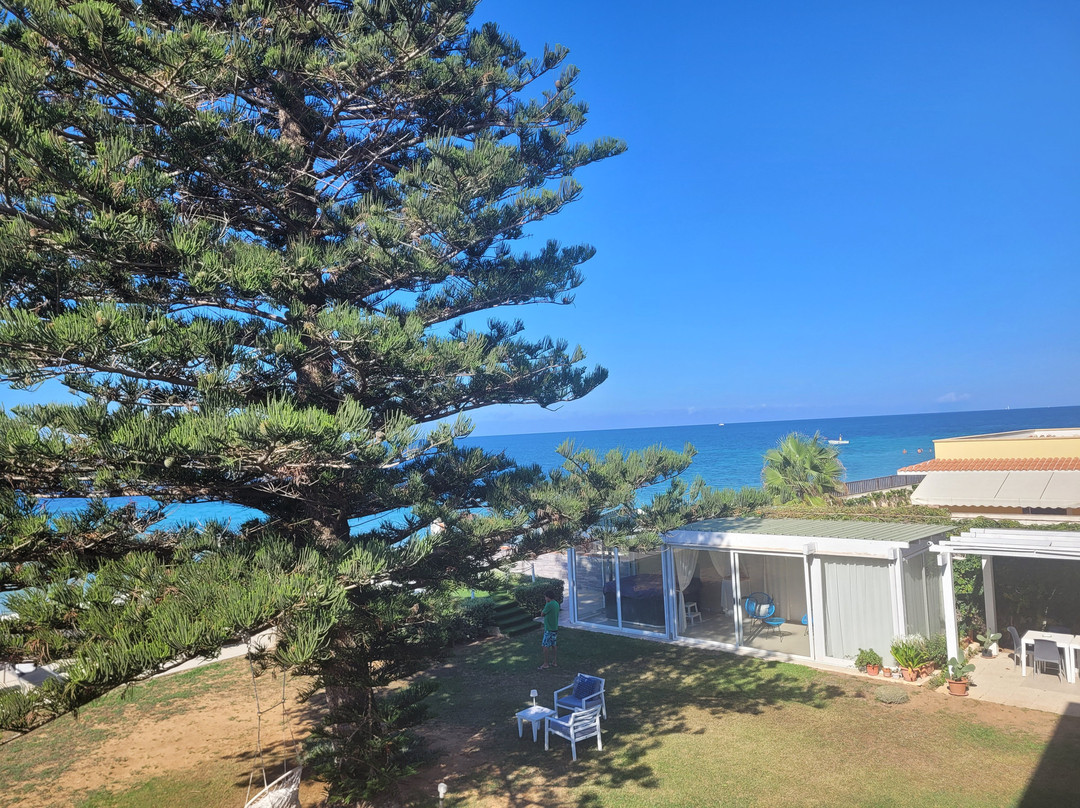 Suitebeach B&B and resort主图