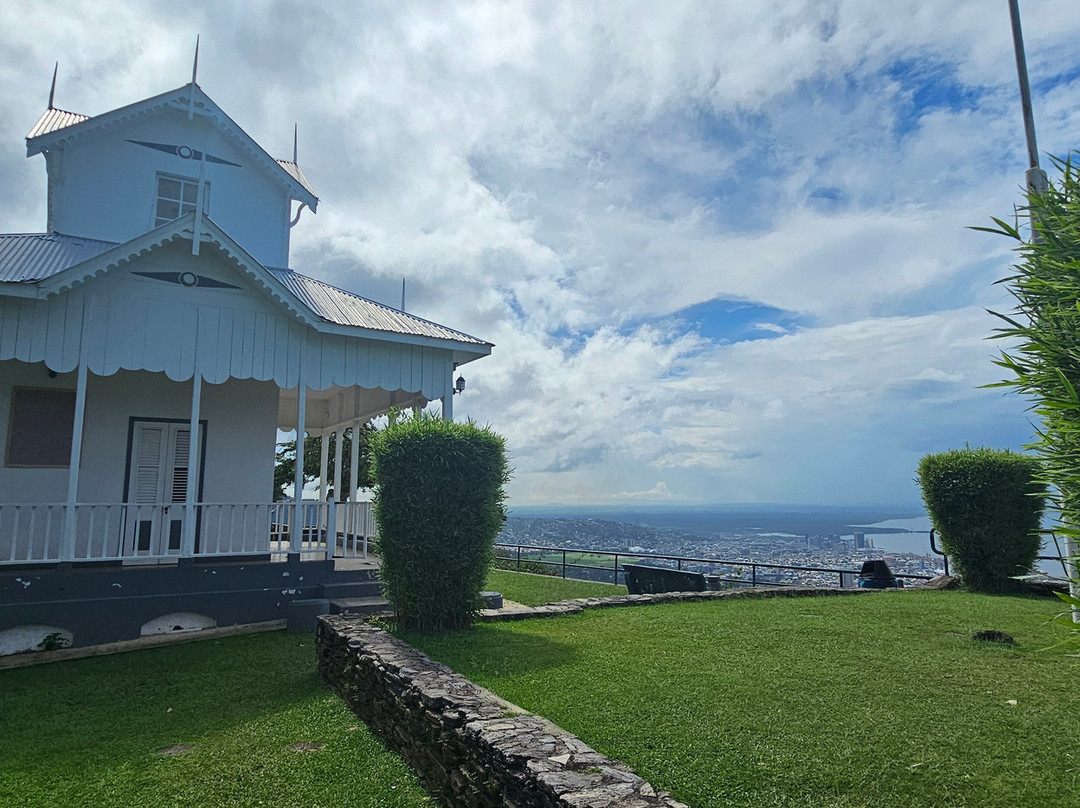 Nick Taxi Servicestt-西班牙港必去景点