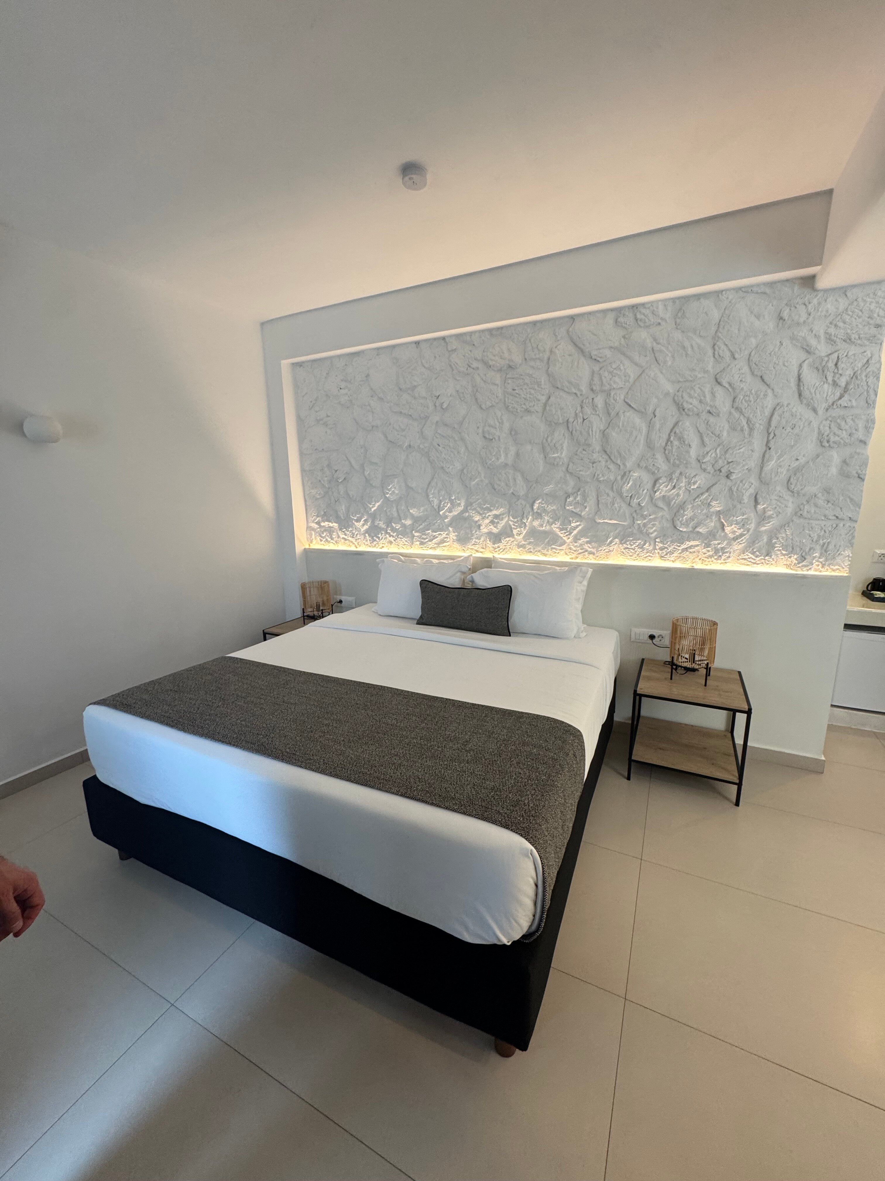 Onyx Hotel & Suites-官方