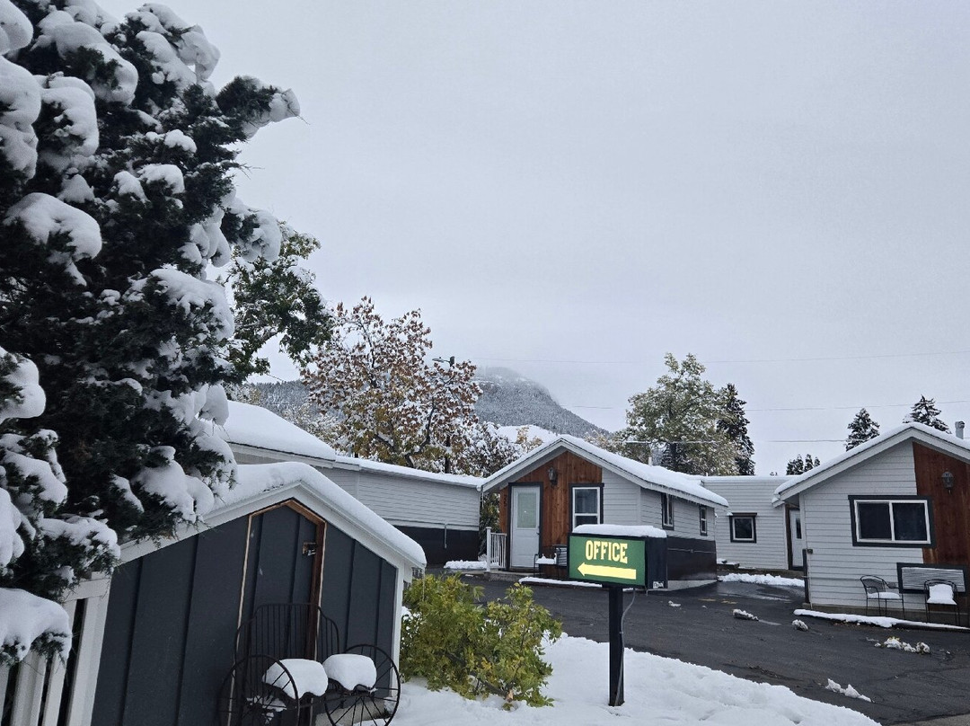 Lamplighter Cabins & Suites主图