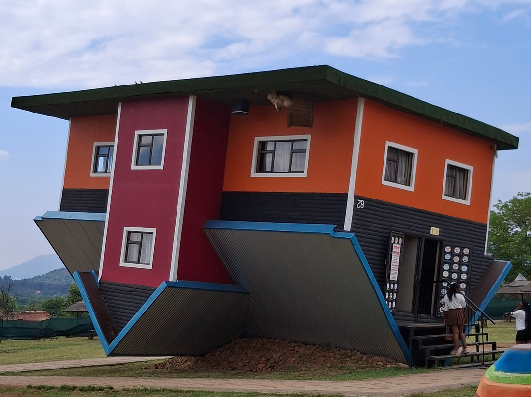 Upside Down House-哈特比斯普特必去景点