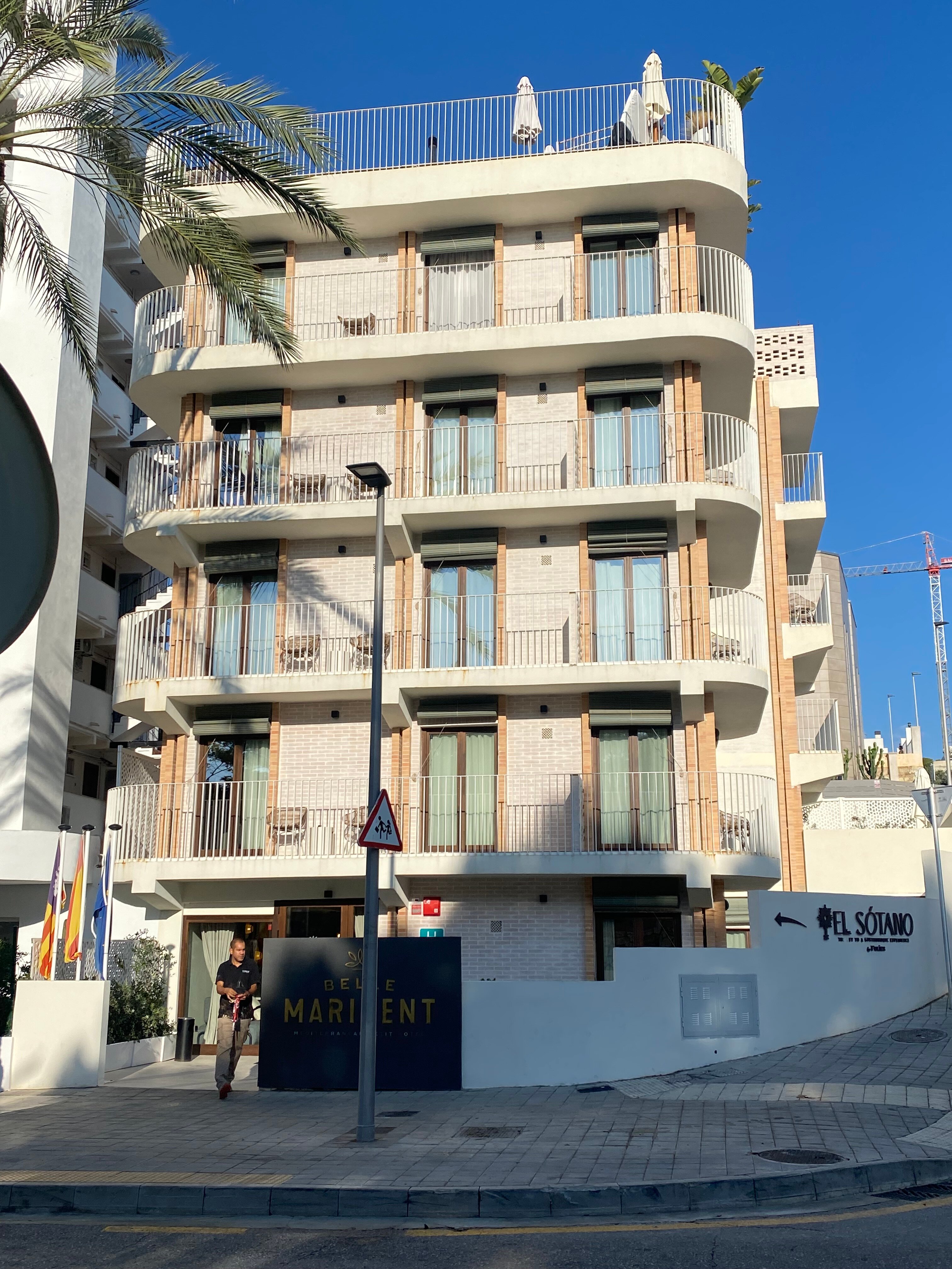 Belle Marivent Mediterranean Petit Hotel-浴室