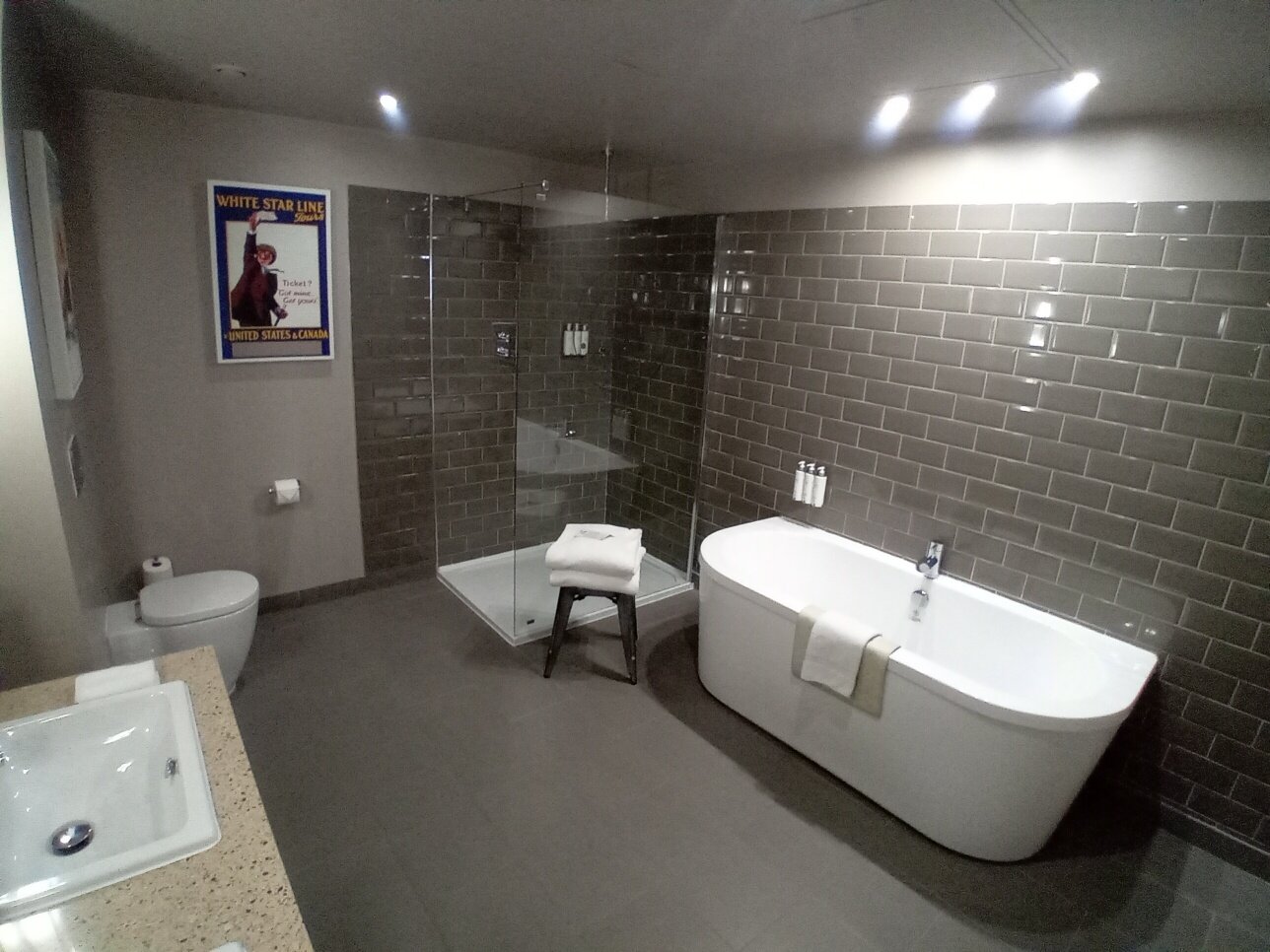 Titanic Hotel Liverpool-浴室