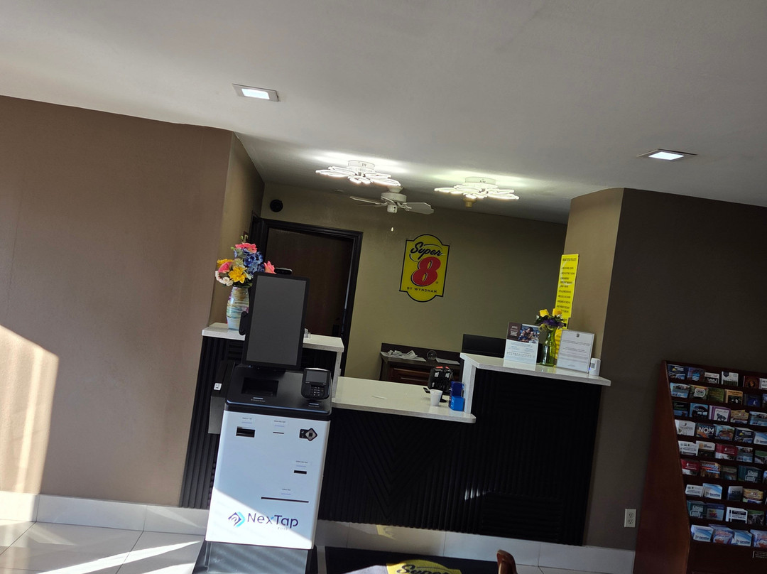 Super 8 by Wyndham Eddyville/Kuttawa主图