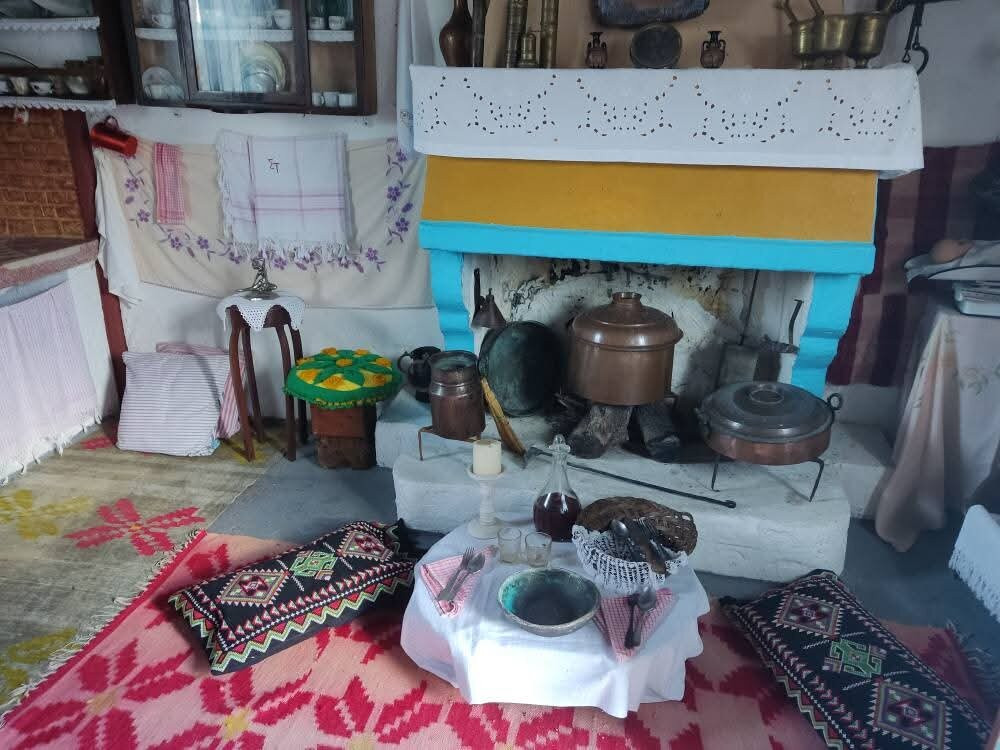 En Gaia Politeia-Kréstena必去景点