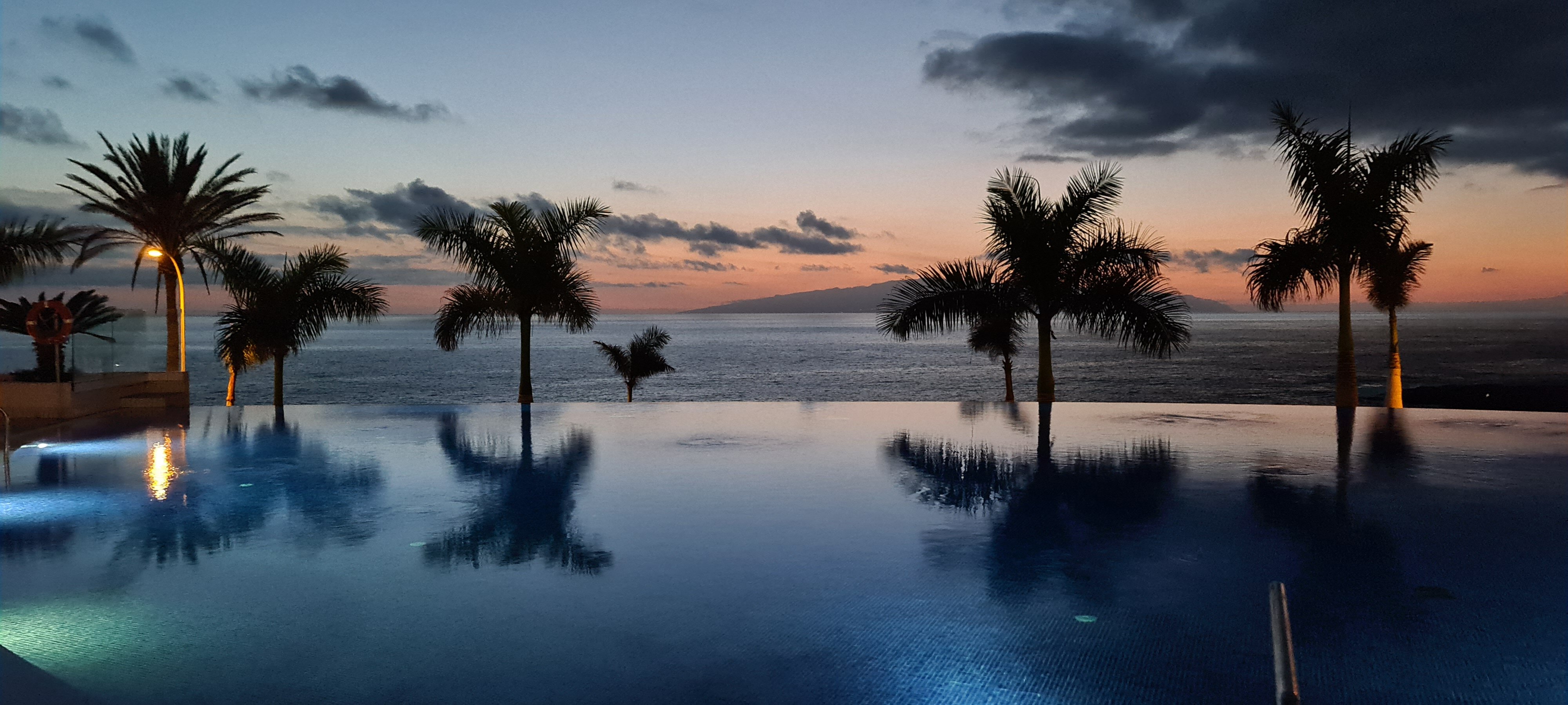 H10 Atlantic Sunset Horizons Collection-泳池