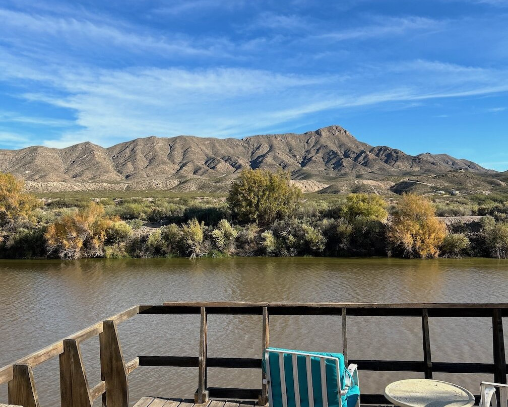 Fire Water Lodge主图