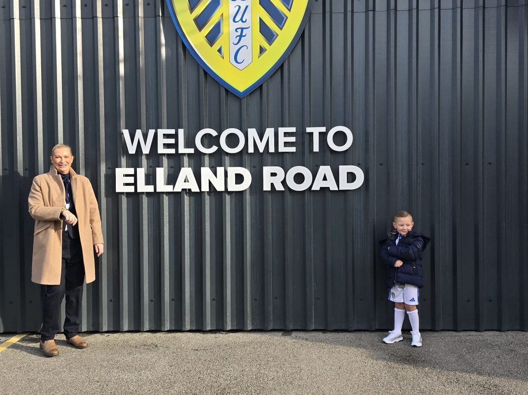 Leeds United Football Club-利兹必去景点