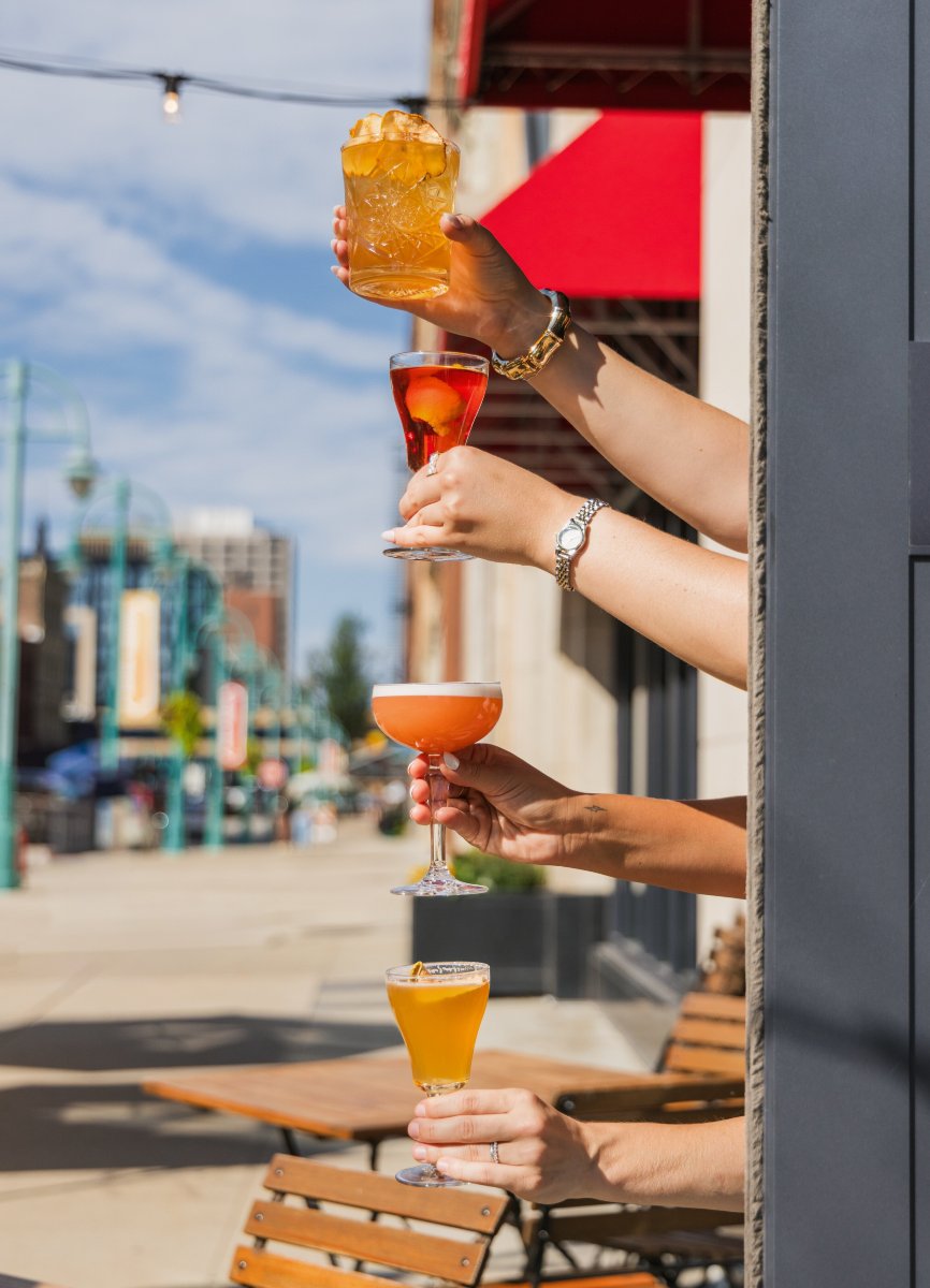 金普顿旅行者-餐饮