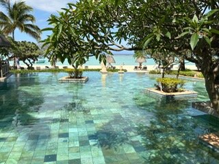 独木舟酒店-泳池