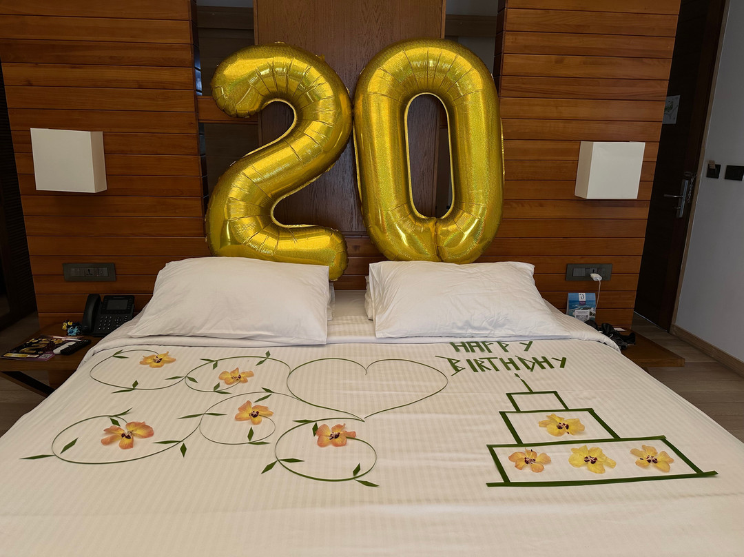 加雅礁湖-哈库拉岛酒店主图