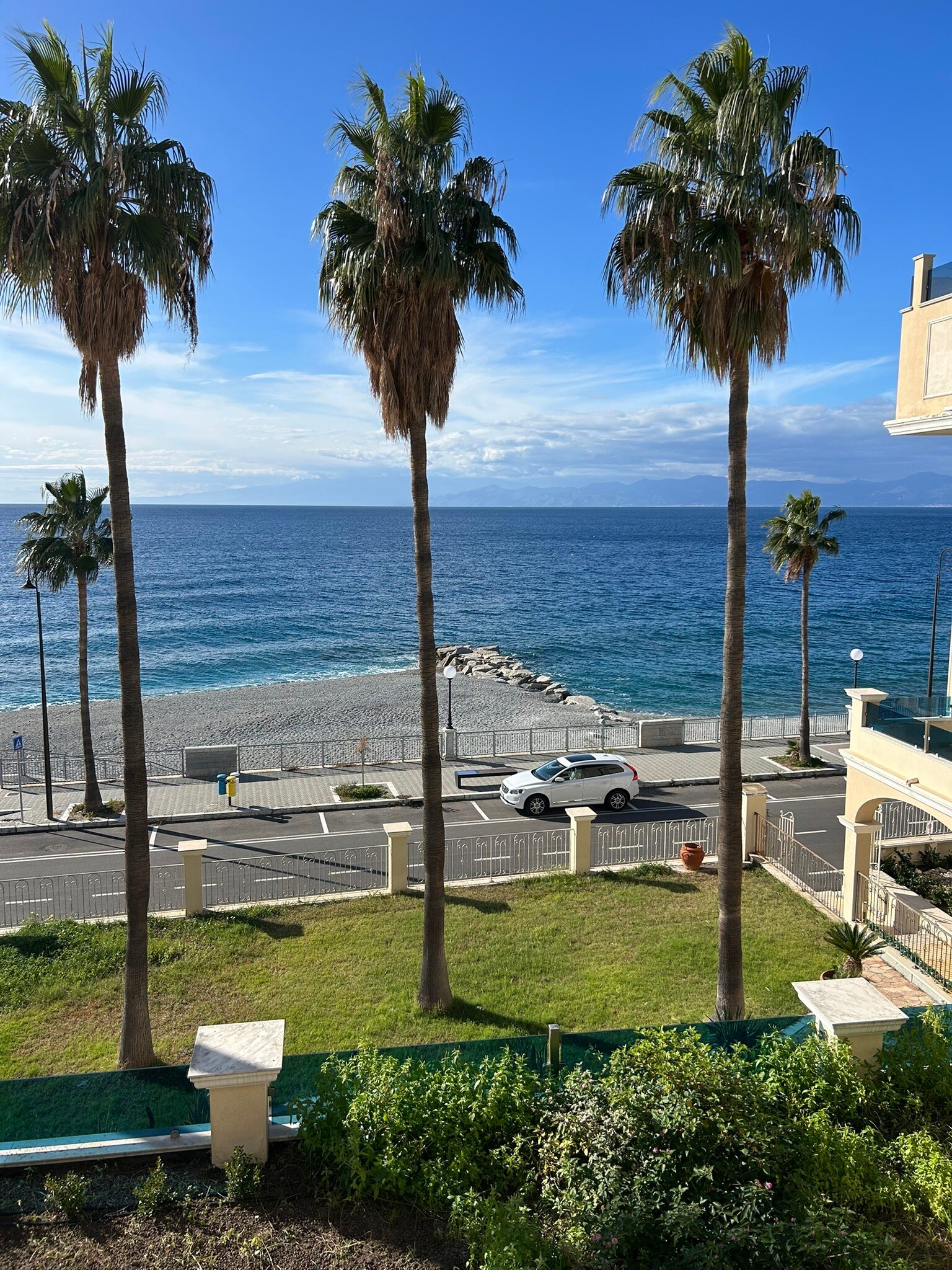 嘉尔德尼亚酒店-官方