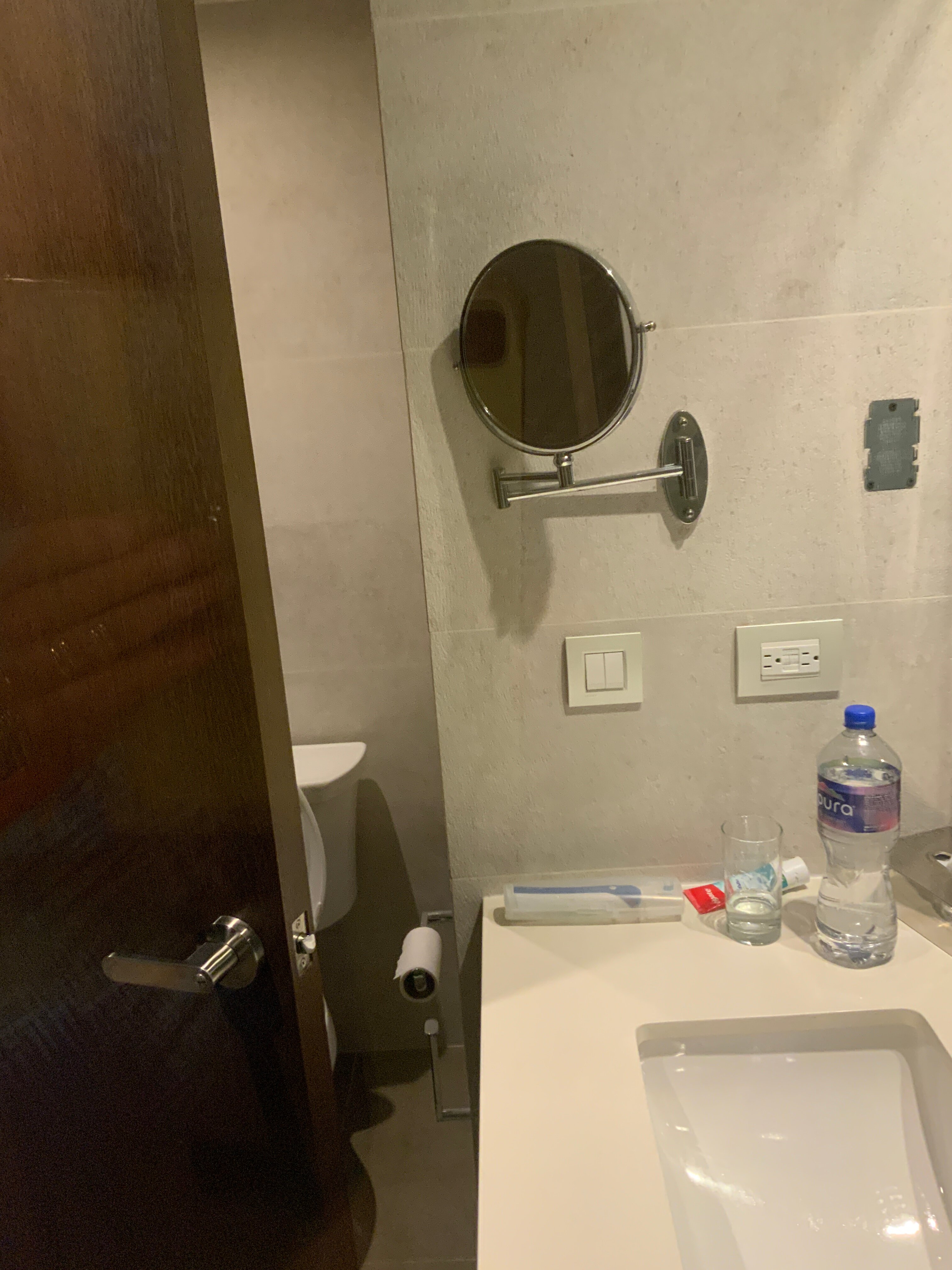 Hotel Avani Cancún Airport-浴室