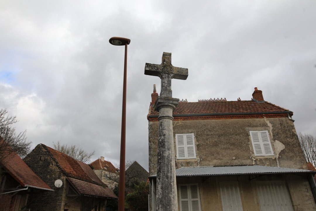 Mairie de Savianges-Cersot必去景点