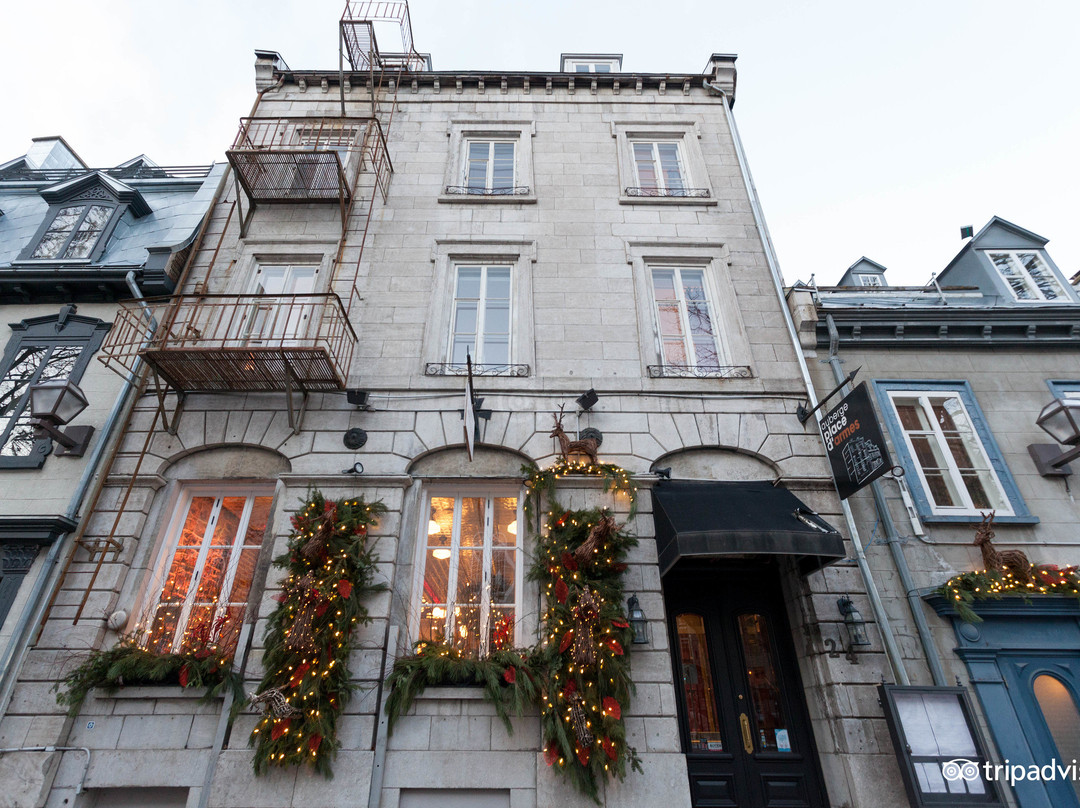 Auberge Place D'Armes