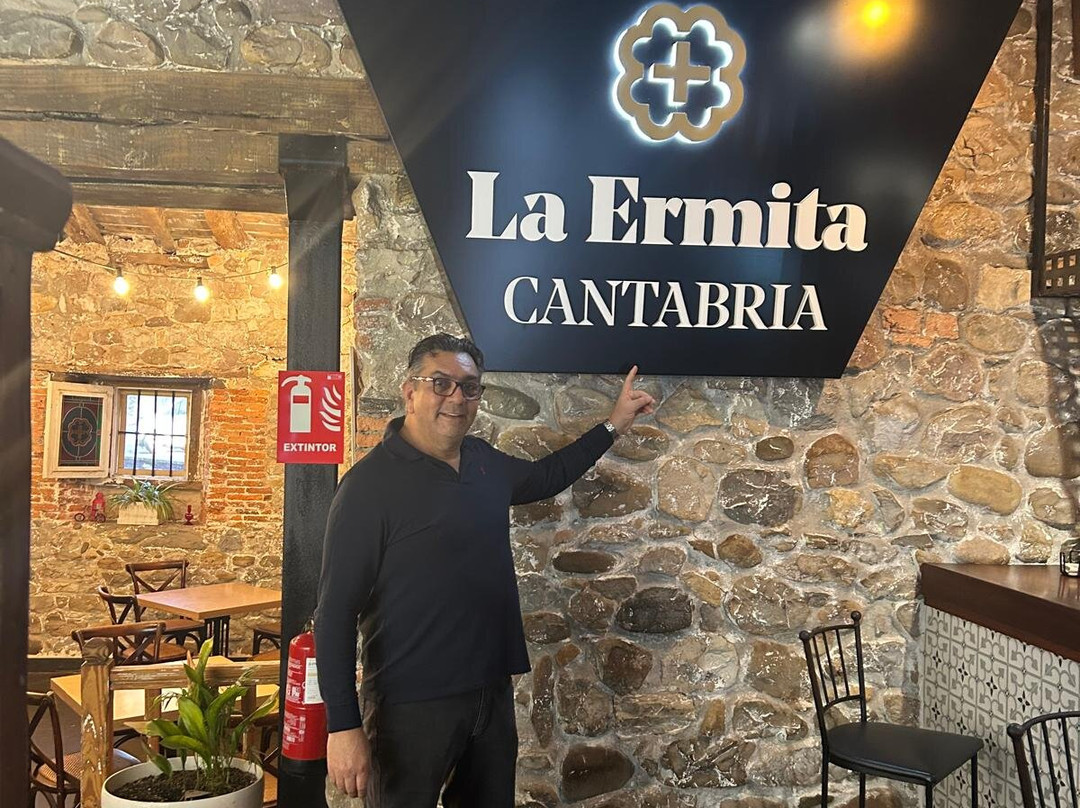 La Ermita Cantabria Puente San Miguel主图