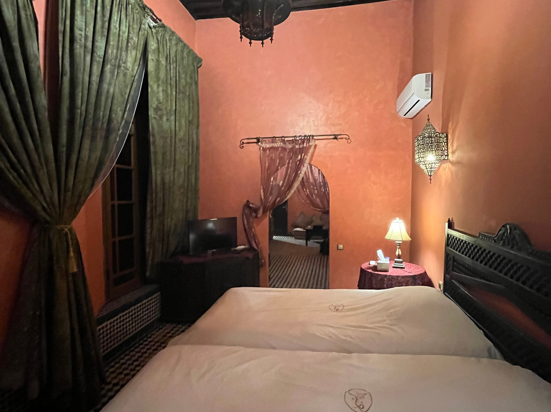 达尔安妮巴旅馆主图