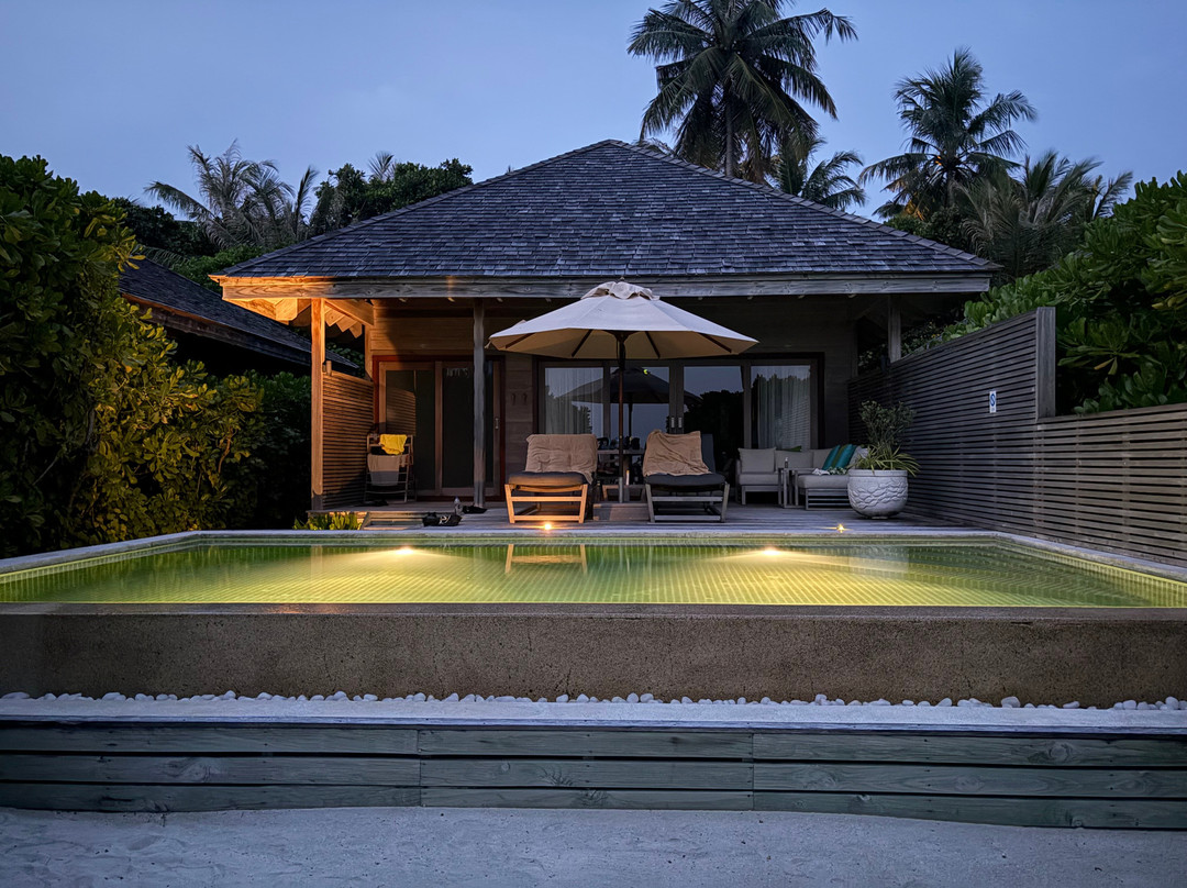 胡拉瓦尔西岛度假村主图