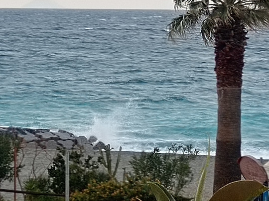 拉托纳拉酒店主图