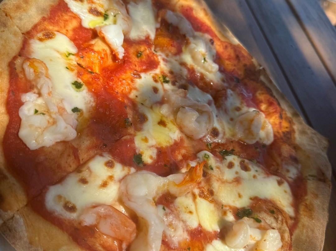 The Treehouse Pizza Bar At Upper Reach