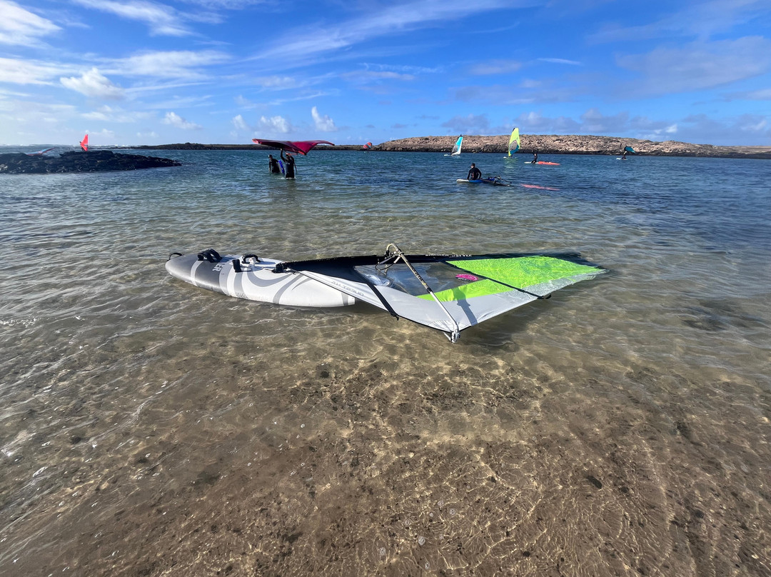Max Windsurf School-科拉雷侯必去景点