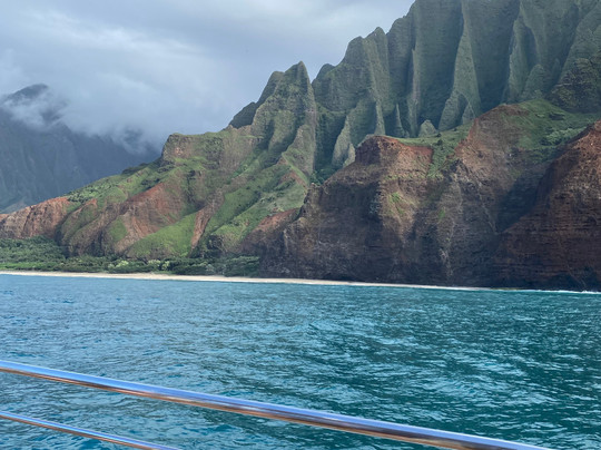 Makana Charters and Tours-卡慕也拉必去景点