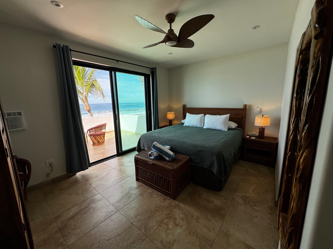 Cerritos Beach Inn