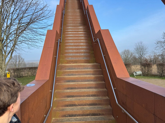 Vlooybergtoren-Tielt Winge必去景点