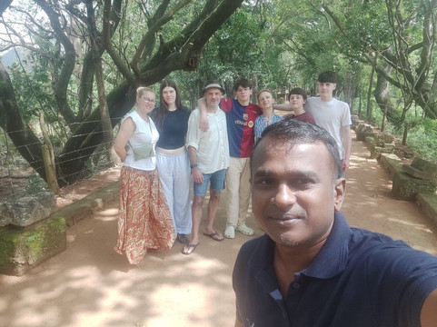 Travel with Senaka-卡图纳耶克必去景点