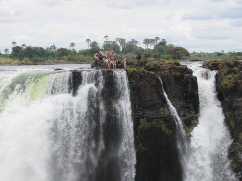 Victoria Falls-李文斯顿必去景点